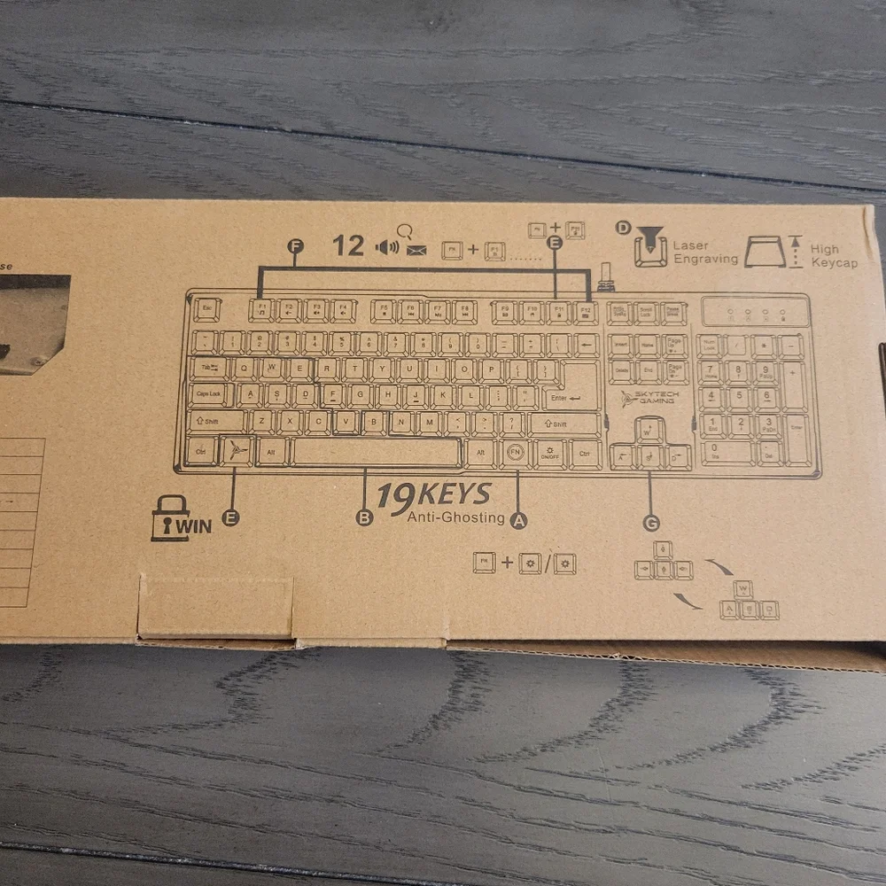 New Skytech Gaming keyboard k-1000 Lights Up